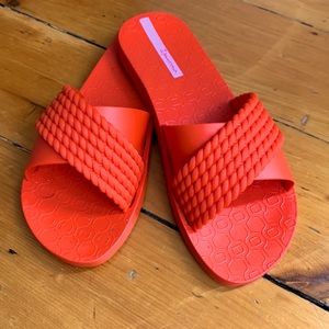 Ipanema Street Sandal in Size 39/8 US New Never Worn